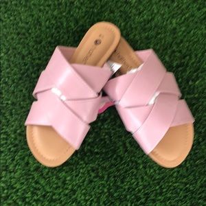 NWT Chatties pink and tan slip on sandals.
